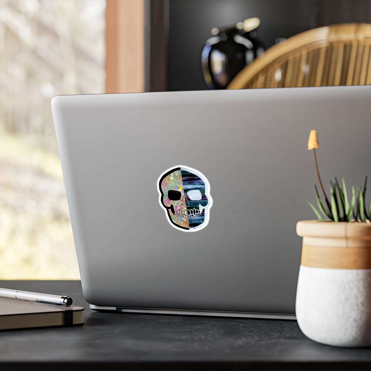 ‘Split Skull’ (vinyl decal sticker